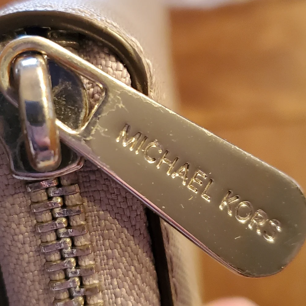Michael Kors Grey Leather Jet Set Travel Continental Wallet